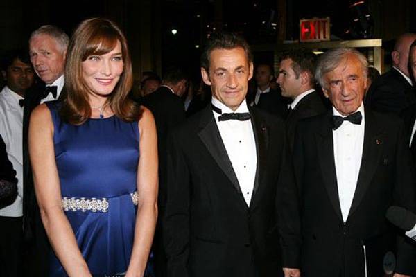 Carla Bruni-Sarkozy, Nicolas Sarkozy, Elie Wiesel 